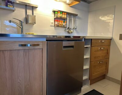Appartement neuf calme 2 pièces 50 m2 ( 538 ft2) avec parking gratuit privatif